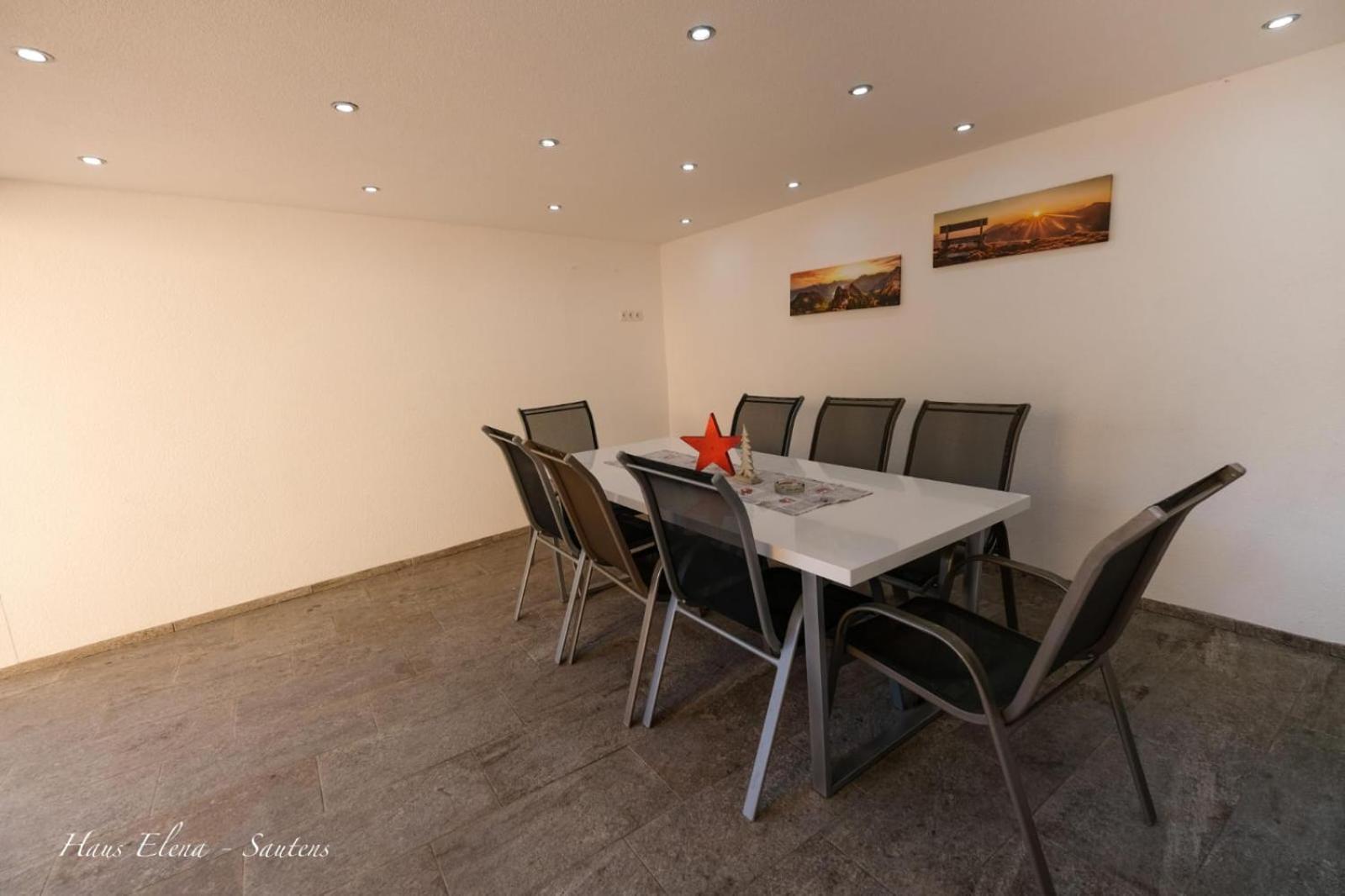 Haus Elena Apartment เซาเทนส์ ภายนอก รูปภาพ