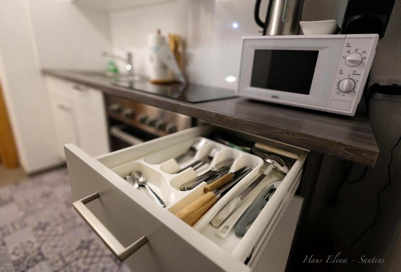 Haus Elena Apartment เซาเทนส์ ภายนอก รูปภาพ