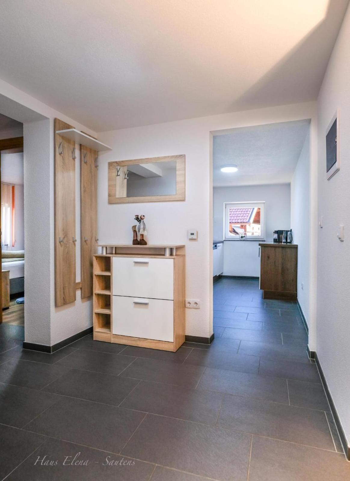 Haus Elena Apartment เซาเทนส์ ภายนอก รูปภาพ